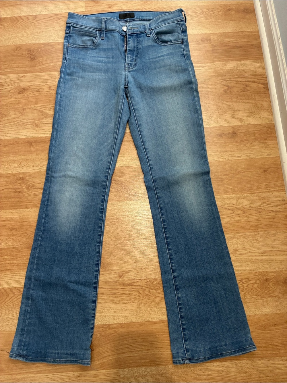 Koral size 27 stretchy bootcut jeans